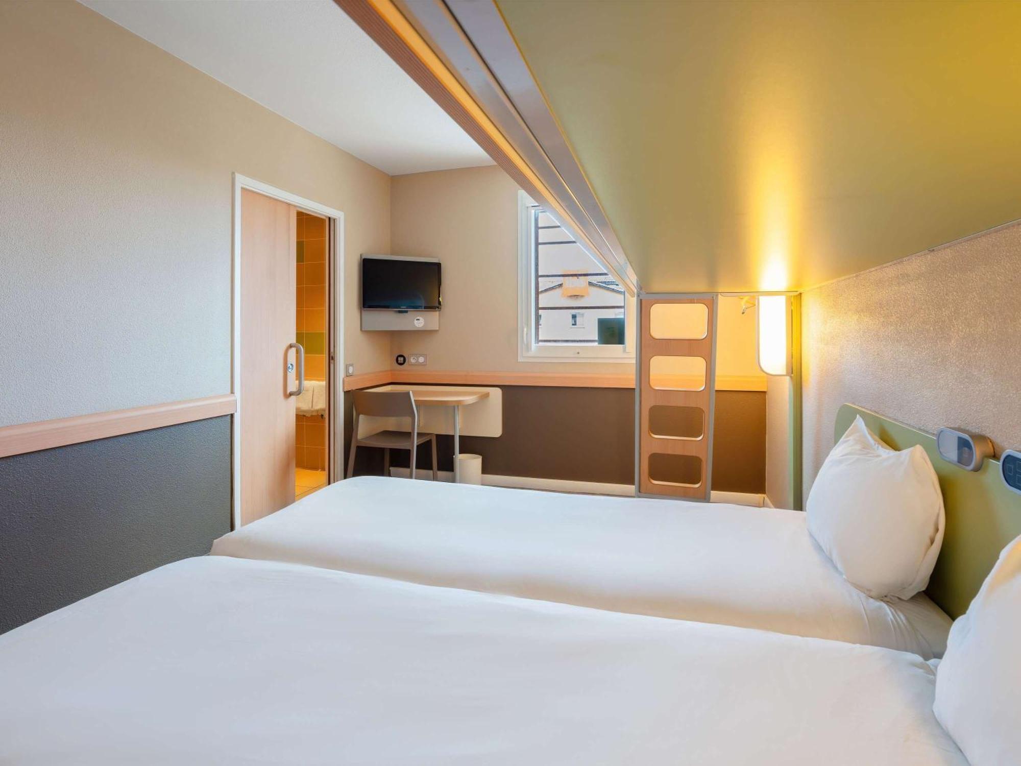 Ibis Budget Manosque Cadarache Exterior foto
